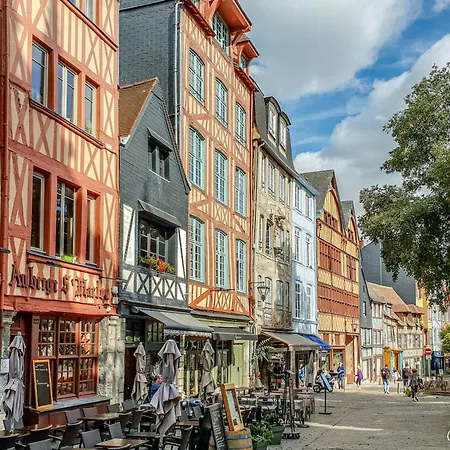 Les Quais De Seine Rouen